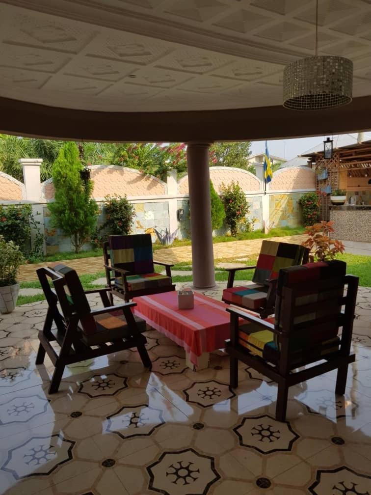 Nana Adu Guest House Koforidua Exteriér fotografie