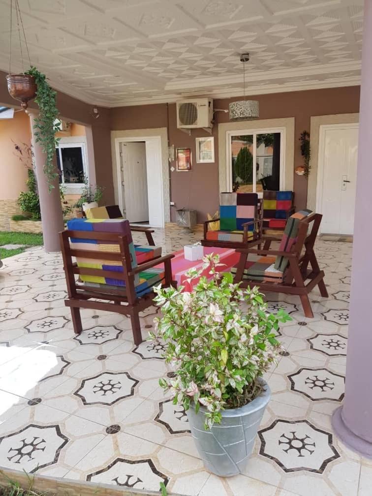 Nana Adu Guest House Koforidua Exteriér fotografie