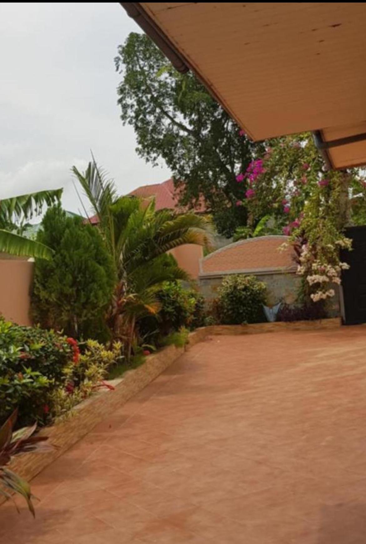 Nana Adu Guest House Koforidua Exteriér fotografie