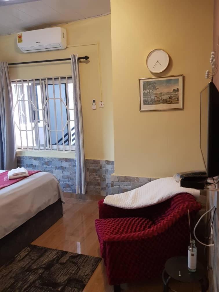 Nana Adu Guest House Koforidua Exteriér fotografie