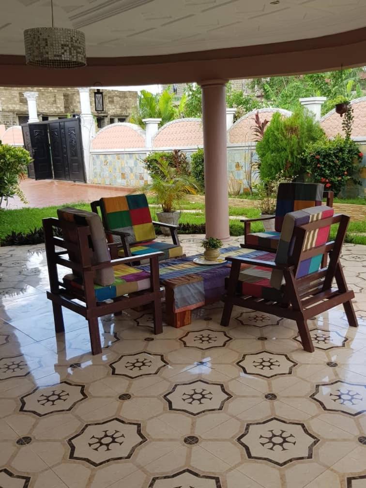 Nana Adu Guest House Koforidua Exteriér fotografie